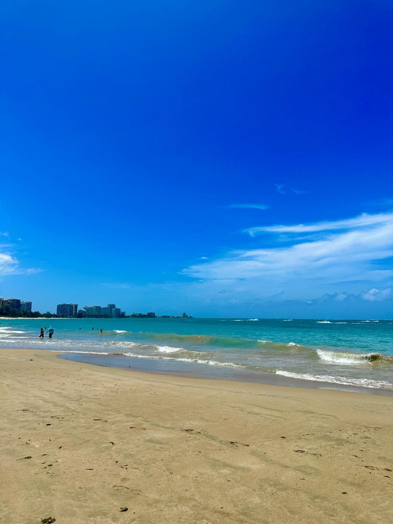 Isla Verde Modern Apartment With Pool San Juan Exterior foto